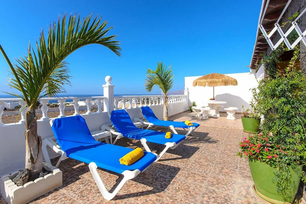 Hearth Away From House. Breia Villa Puerto del Carmen  0*, Puerto del Carmen (Lanzarote)