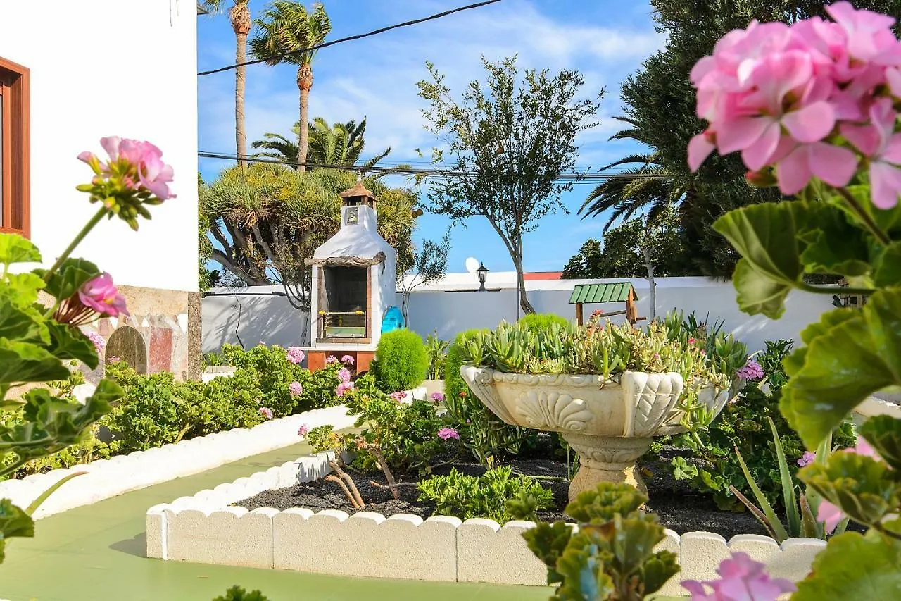 Hearth Away From House. Breia Villa Puerto del Carmen  Spain